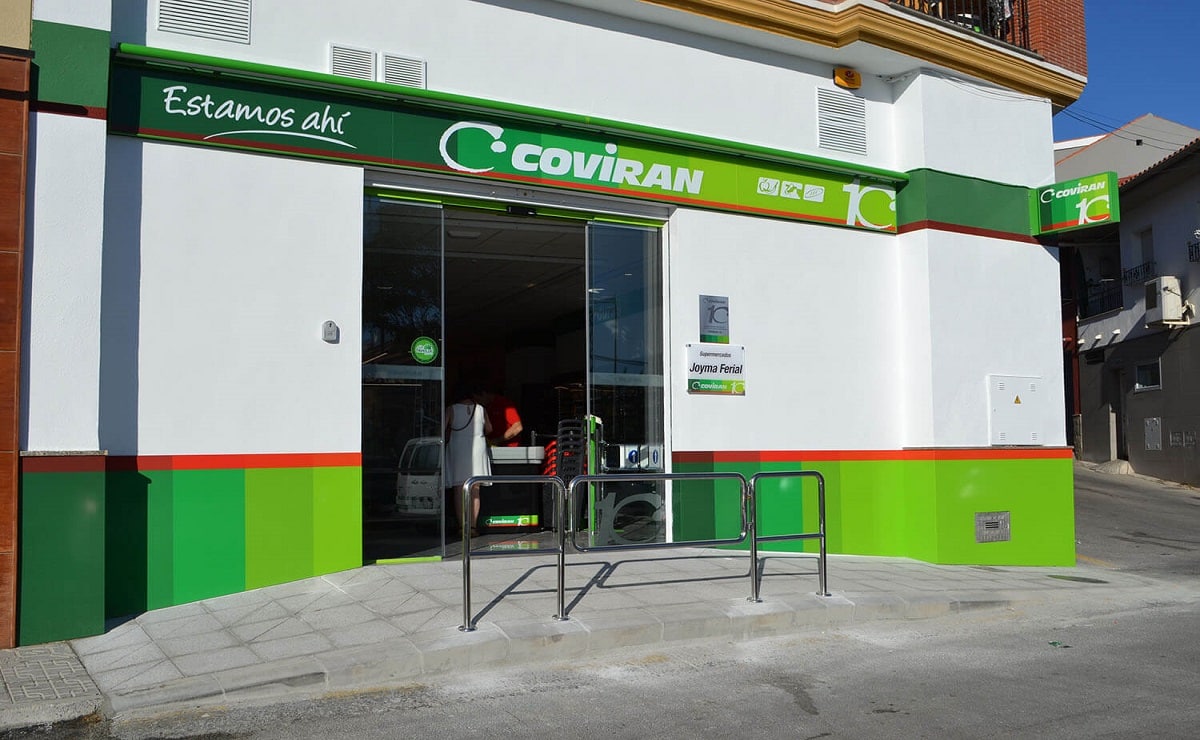 Rebajas en la bodega de Covirán durante este mes de mayo