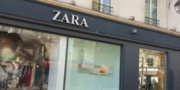 Vestidos blancos de venta en Zara