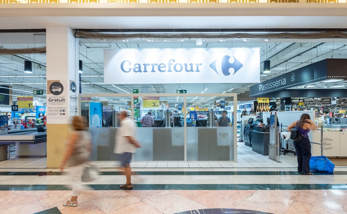 Carrefour barbacoa Hyba 4 fuegos+ 1 rebajada un 20%