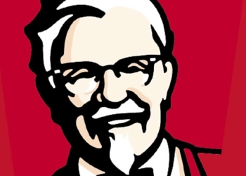 KFC lanza su 'Pollizza' en España