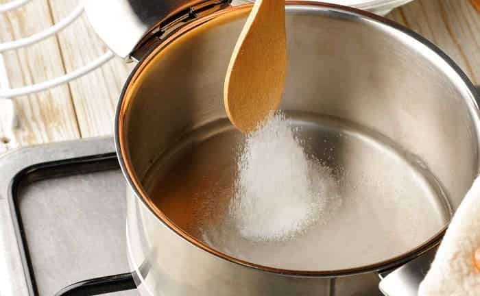 clean burnt pot salt