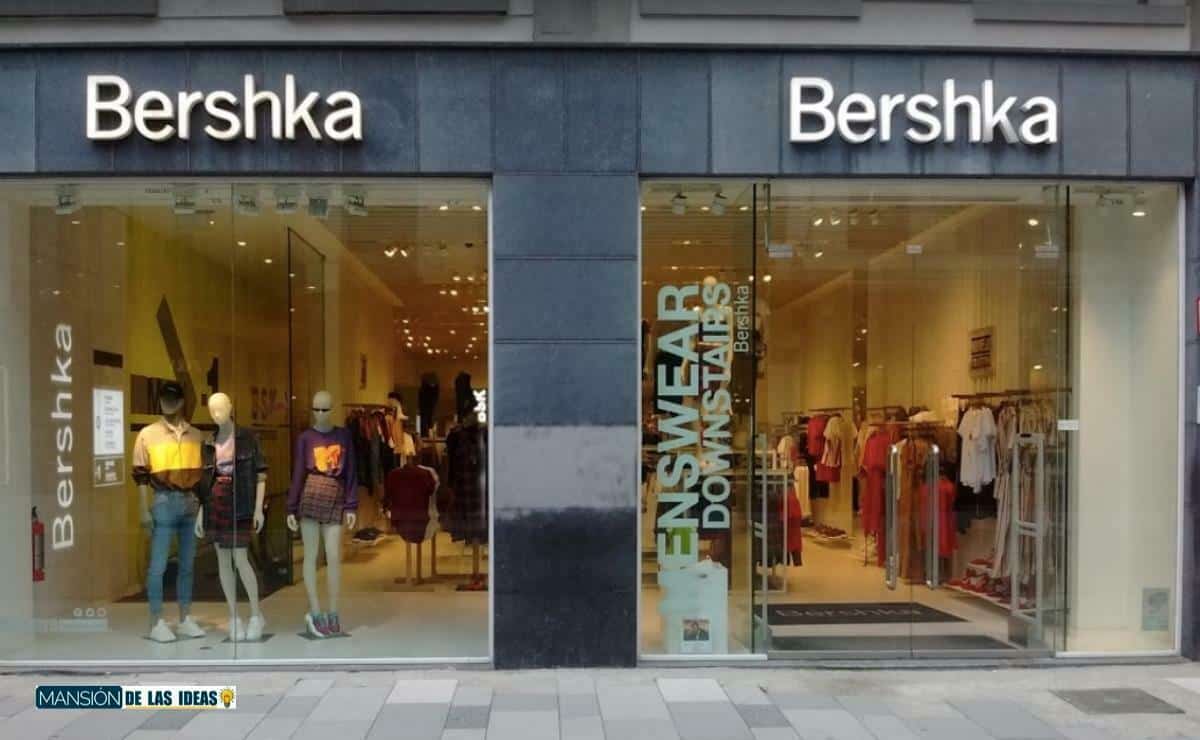 El vestido de Bershka más buscado para este verano