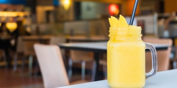 Batido de mango y piña