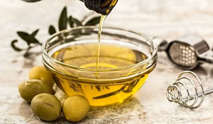 aceite de oliva buen alimento para el bronceado
