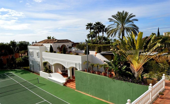 exterior Djokovic Marbella mansion
