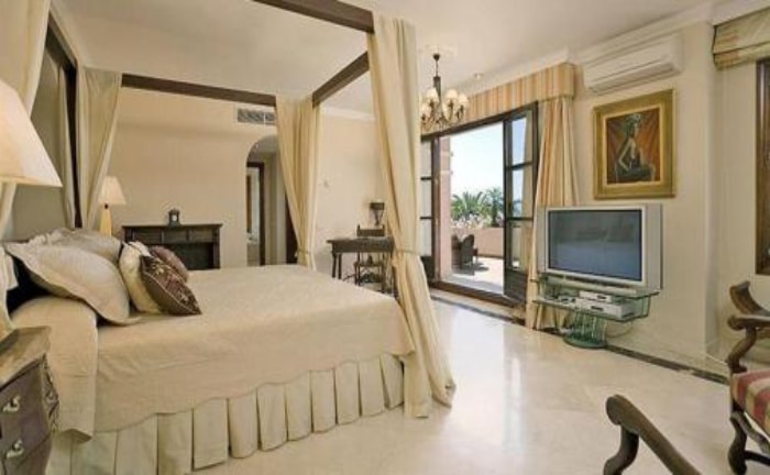 Djokovic Marbella suite