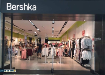 Bershka's luxury brand imitation handbag