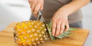 cómo cortar fruta tropical