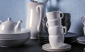 how to clean porcelain