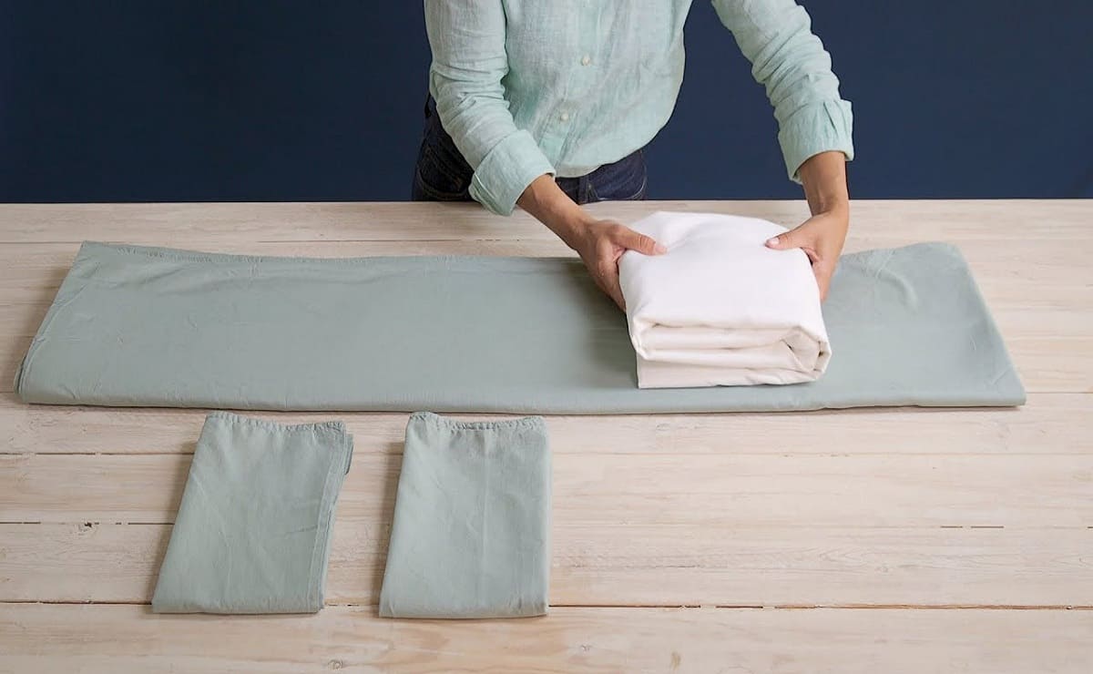 easy sheet folding konmarie