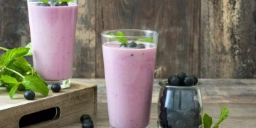Batido de yogur y arándanos