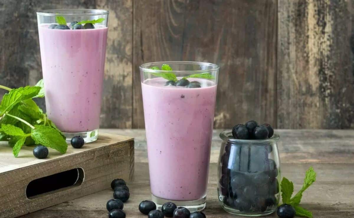 Batido de yogur y arándanos