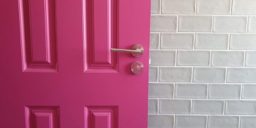 como limpiar puertas lacadas