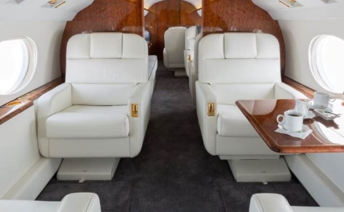 interior private jet Tom Cruise