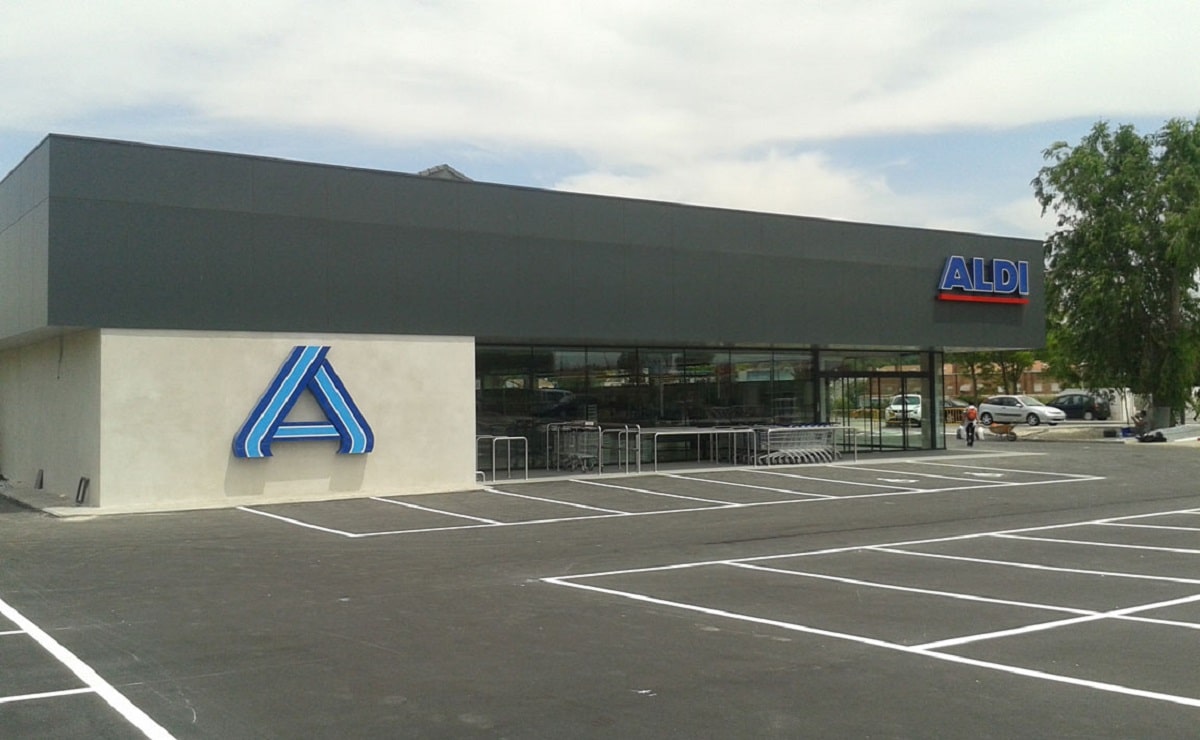 Aldi arrancador de coche de la marca AUTO XS