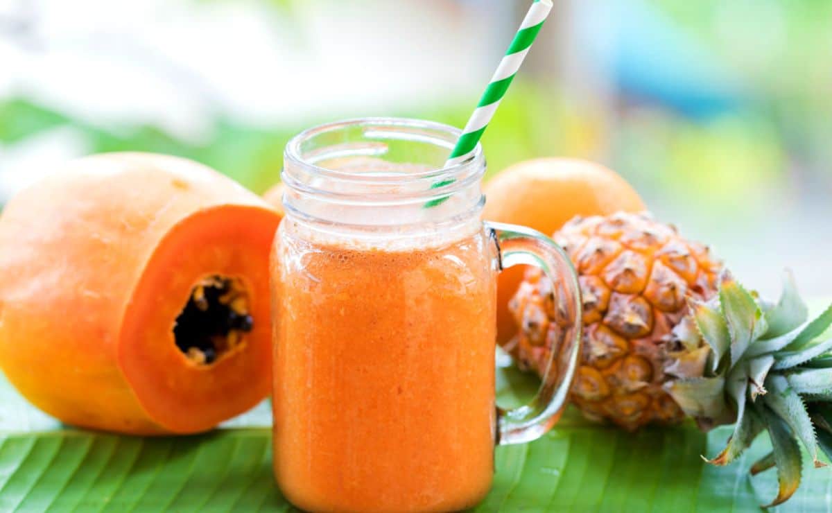 Batido de piña, melón y papaya