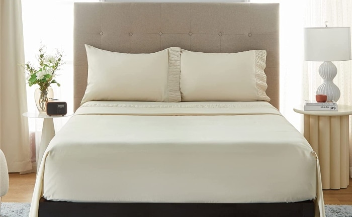 bed with bedsure beige sheets