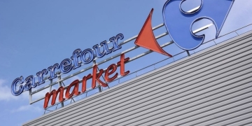 La fiebre por el mantel antimanchas de Carrefour más elegante