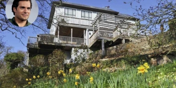 casa infancia Henry Cavill