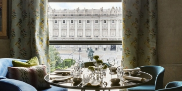 El restaurante Papagena frente al Teatro Real