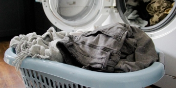 usos amoniaco lavar ropa