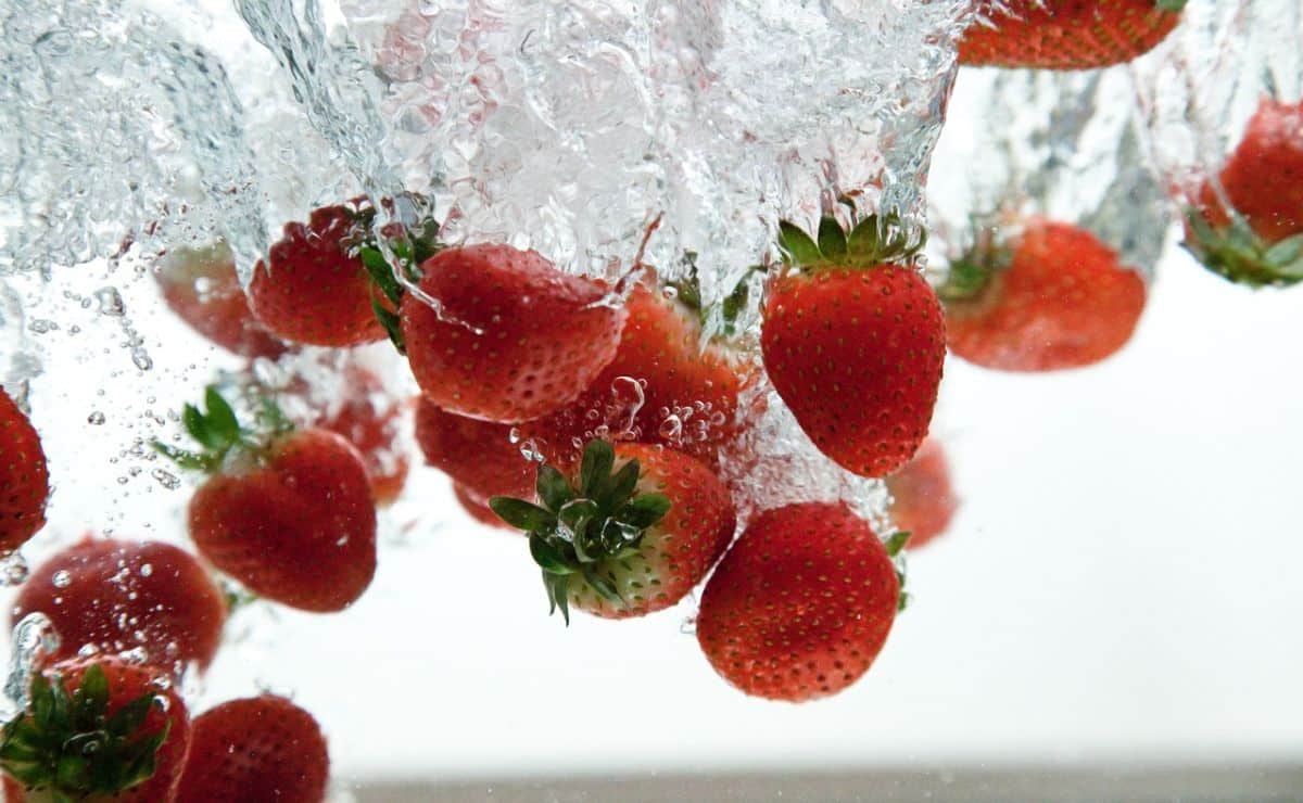 como evitar enfermedades al lavar frutas