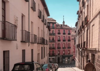 los mejores planes para ir de tapas por el barrio de La Latina en Madrid