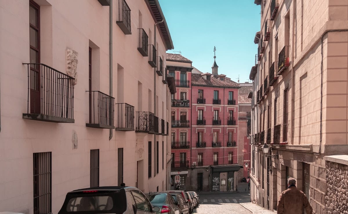 los mejores planes para ir de tapas por el barrio de La Latina en Madrid