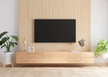 Ideas for Decorating the TV Sideboard with Ikea