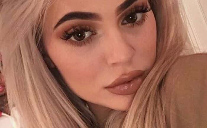 maquíllate como Kylie Jenner