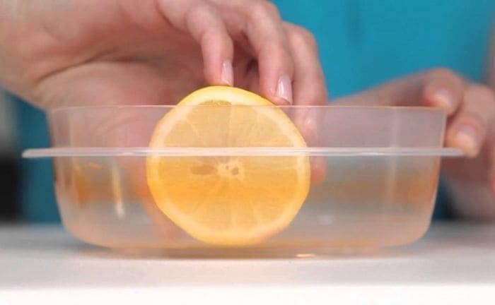 limpiar envase tupper limon