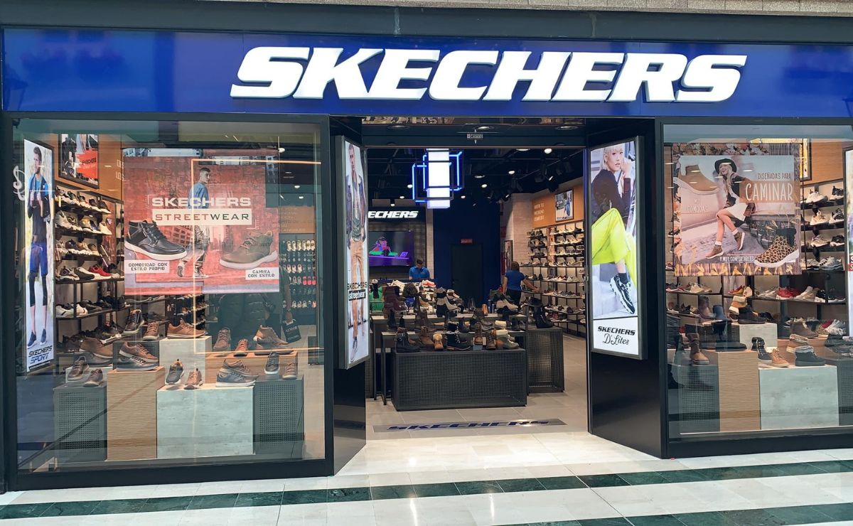 Skechers prepares this model of the Street Uno -B Spread the Love for this Valentine's Day