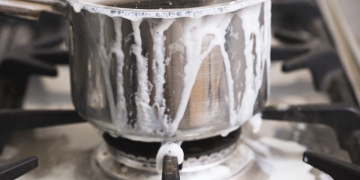 despegar leche quemada cocina
