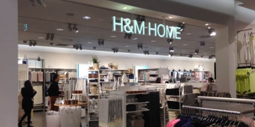 H&M Home maceta pared gotelé