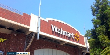 Walmart Howell Mill Road, Atlanta, Georgia closing