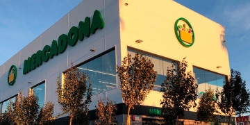Producto para abrillantar muebles de Mercadona