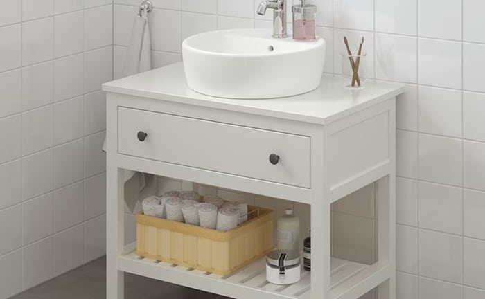 Mueble baño grifo Ikea madera
