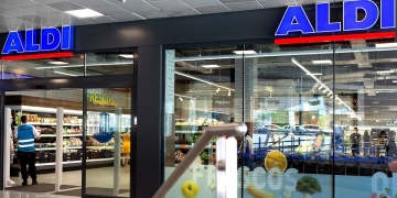 Aldi da el pistoletazo de salida al verano con la nevera de camping eléctrica QUIGG