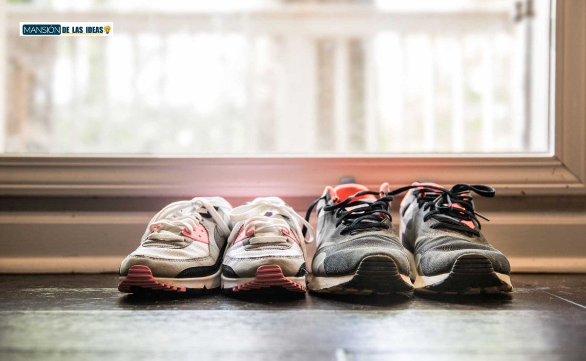 2 Formas De Eliminar El Mal Olor De Los Zapatos Con Bicarbonato