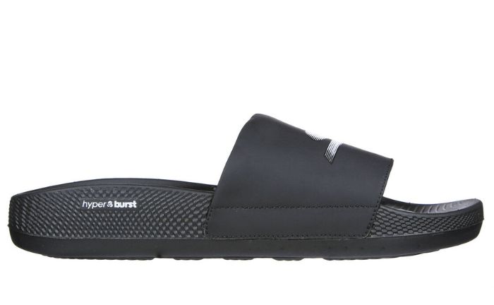 Las chanclas Skechers Hyper Slide - Hyper Comfort son la novedosa innovación de la marca estadounidense que ayudan a relajar tus músculos del pie gracias a su mediasuela