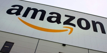 Amazon-Skechers-OG-85-Goldn-Gurl 1