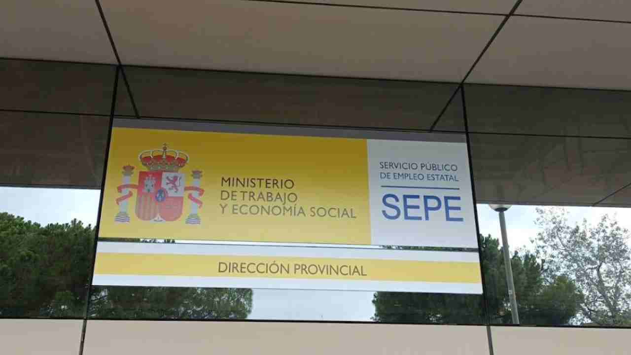 Fechas de cobro del paro en noviembre