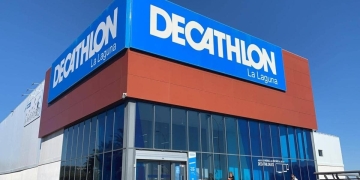 Decathlon vende una tienda para ir de camping que se monta en un periquete