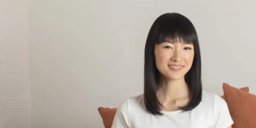 Marie Kondo y sus trucos para que la ropa huela muy bien