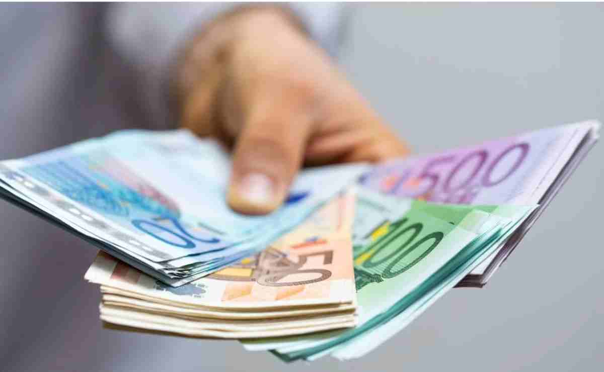 Pensión máxima 2026 la Seguridad Social eleva el tope hasta más de 3.350€ al mes