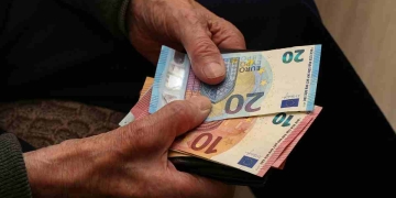 La otra cara de la subida de las pensiones en Galicia